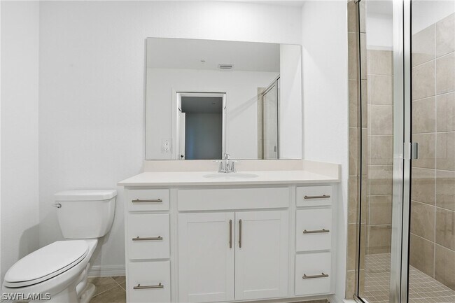 Building Photo - 15345 Grn Acrs Ave Unit 2127