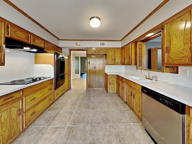 4310 Harvest Hill Rd