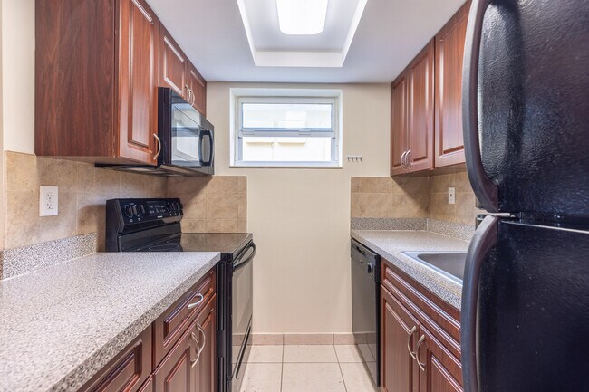 Photo - 361 SE 19th Ave Unit 19