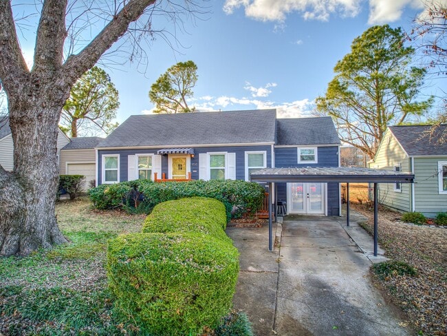 Building Photo - 458 S Indianapolis Ave