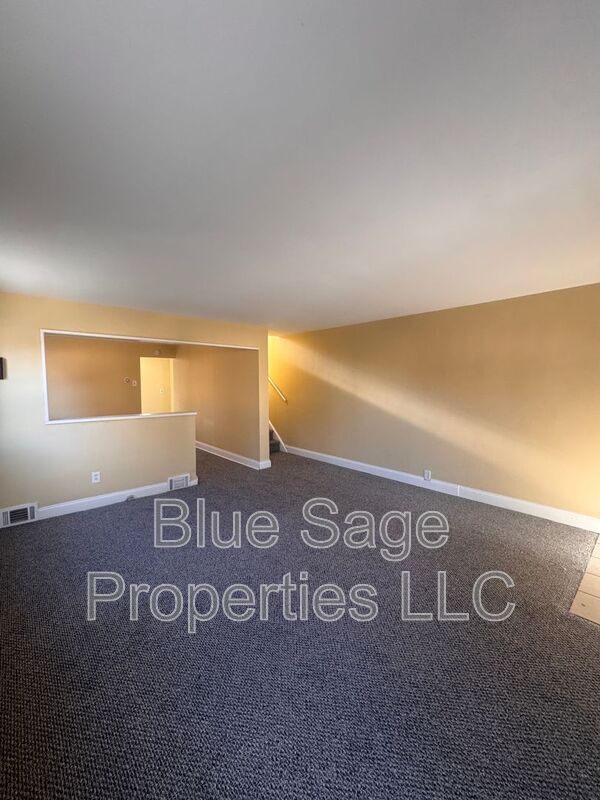 Photo - 1024 Broad St