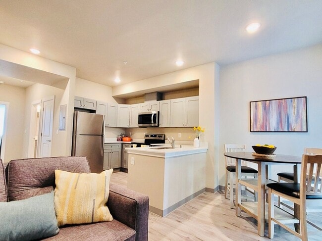 Lost Lake Forest Apartments