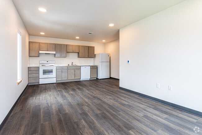 2BR, 1BA - 742SF