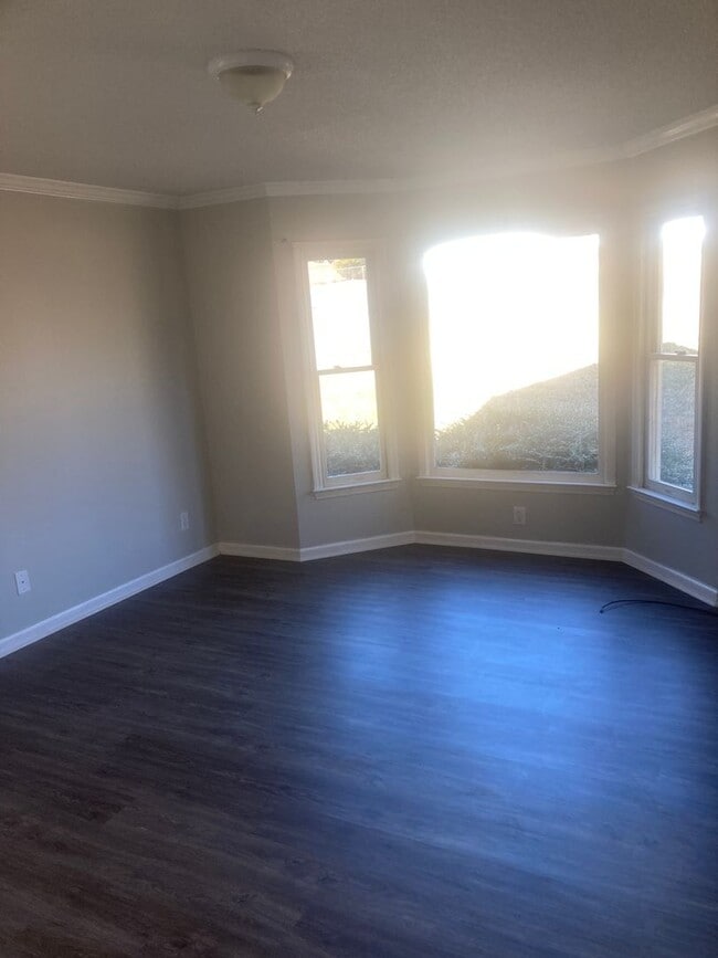 Photo - 716 Bluffridge Trail