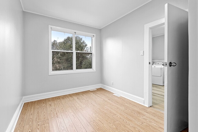 Photo - 2 Bed 1 Bath - 238 Notre Dame de Lile Unité 3