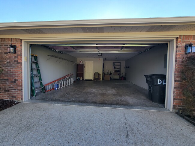 Photo - 1216 Pebble Creek Dr