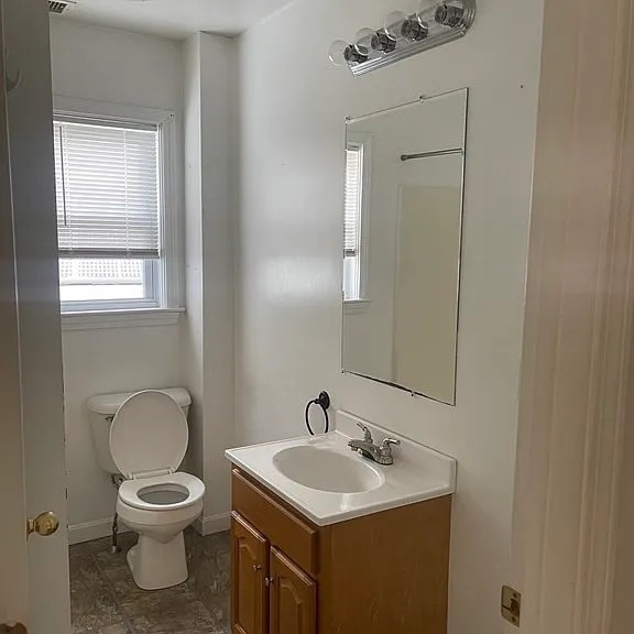 Photo - 229 Rollstone St Unit 2