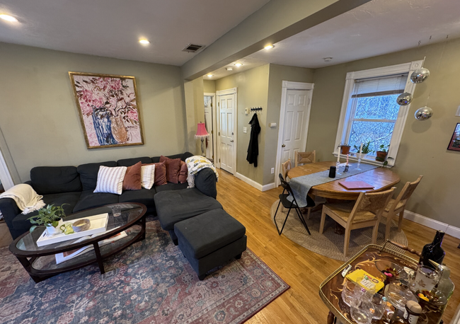 Photo - 735 Somerville Ave Apartments Unit 3