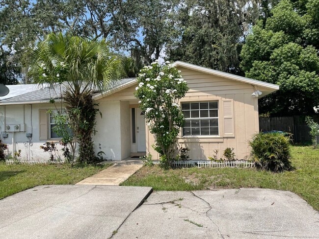 Building Photo - 1/2 Duplex in Winter Park