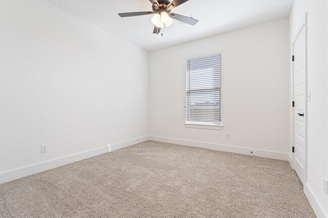 Photo - 6900 SW High Meadow Blvd