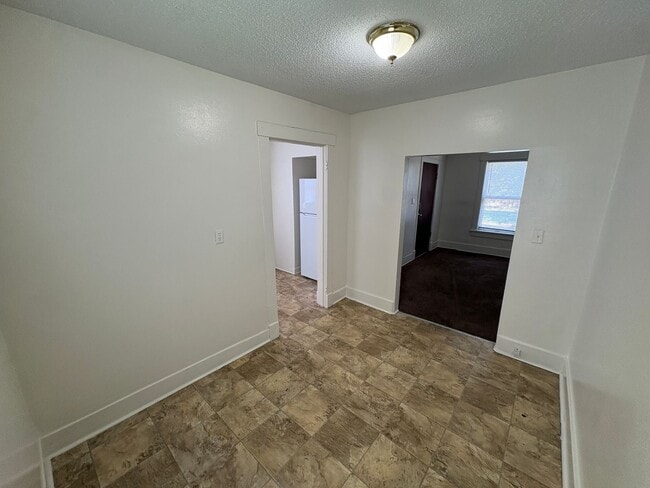 Photo - 2801 F St Unidad #1