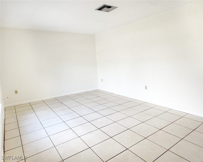 Photo - 699 110th Ave N