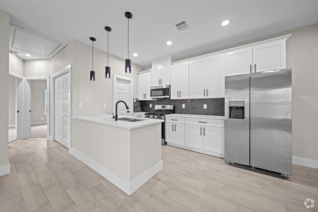 Building Photo - 929 Green Meadow Ln Unit B Rental