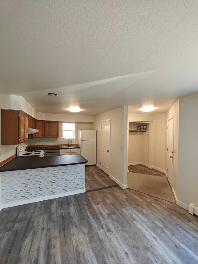 Photo - 1060 N Elsinore Ave Unidad 2