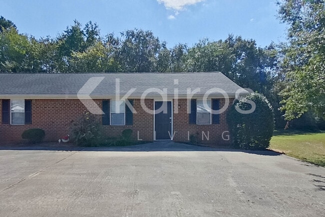 Building Photo - 180 Deer Pkwy