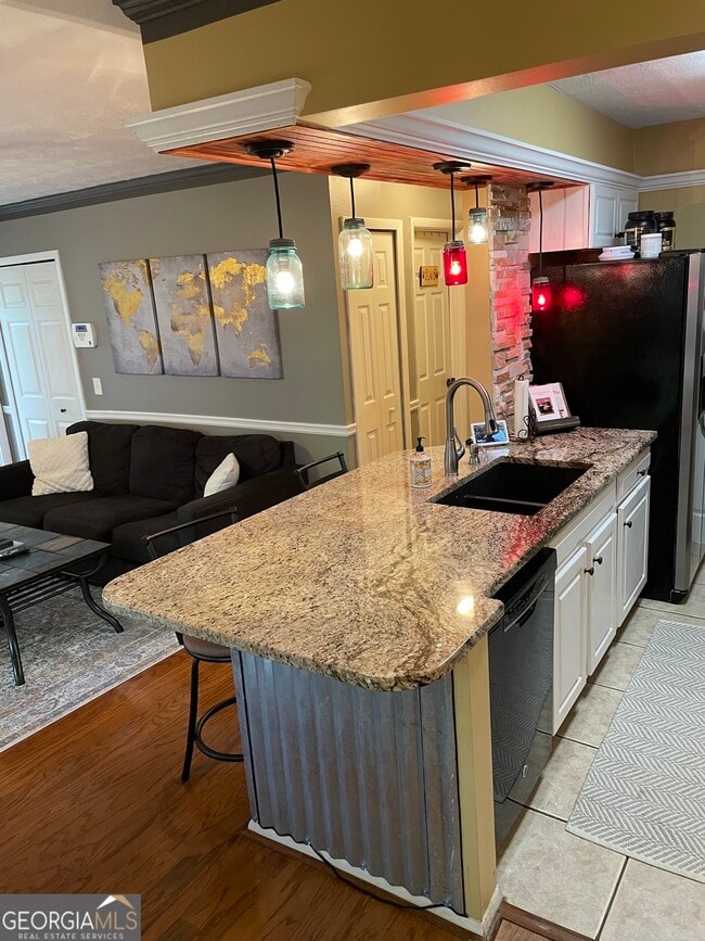 Photo - 151 Twiggs Cor