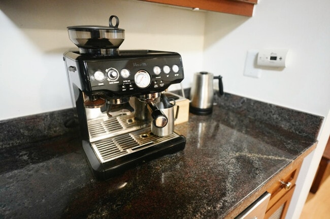 Photo - 670 5th St Unidad SI ID1328937P