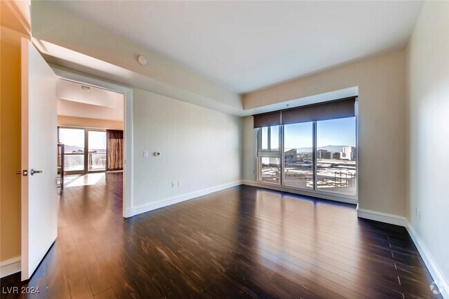 Building Photo - 2700 S Las Vegas Blvd Unit 1308 Rental