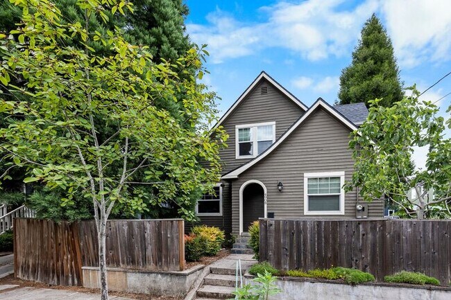 Photo - 4908 NE 9th Ave Casa