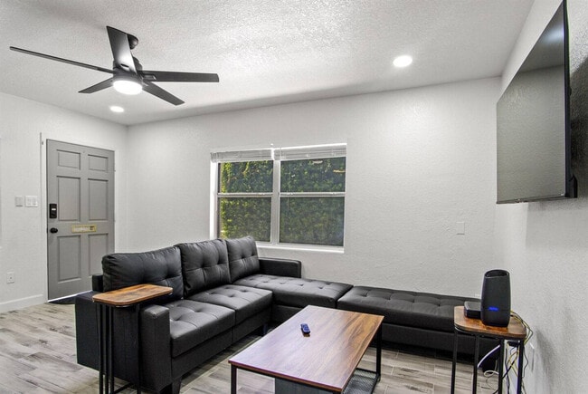 Photo - 1422 Dauphin Ln Unidad ID1094223P