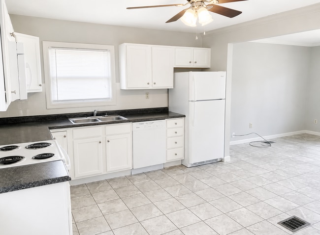 Photo - 1201 Reedsdale Rd