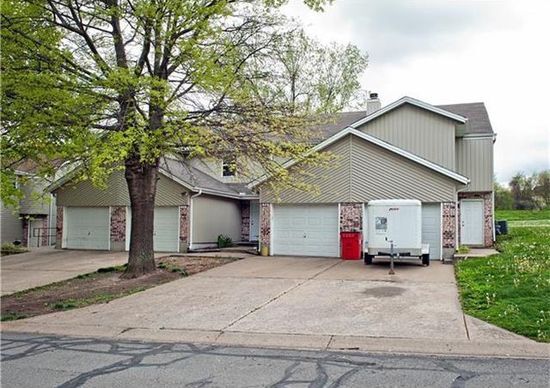 Photo - 212 Northeast Cedar Court