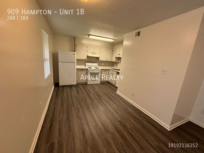 Photo - 909 Hampton-Unit 1B Unidad 1B