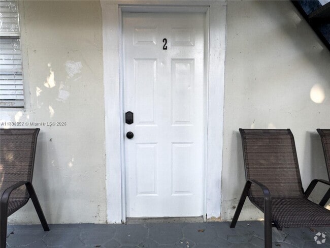 Building Photo - 2469 SW 15th St Unit B Rental