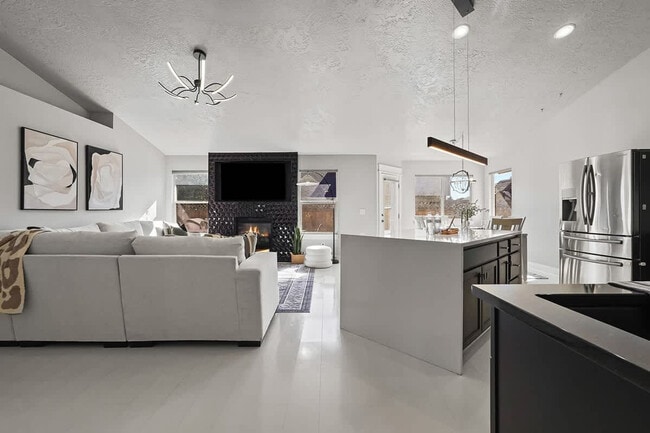 Photo - 9541 W Silverbirch St Unidad ID1250627P