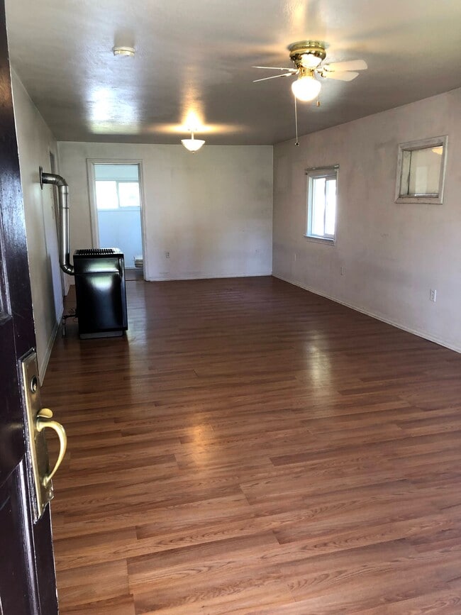 Photo - 711 E Princeton Ave