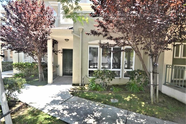 Building Photo - 12076 S Broadway Rental