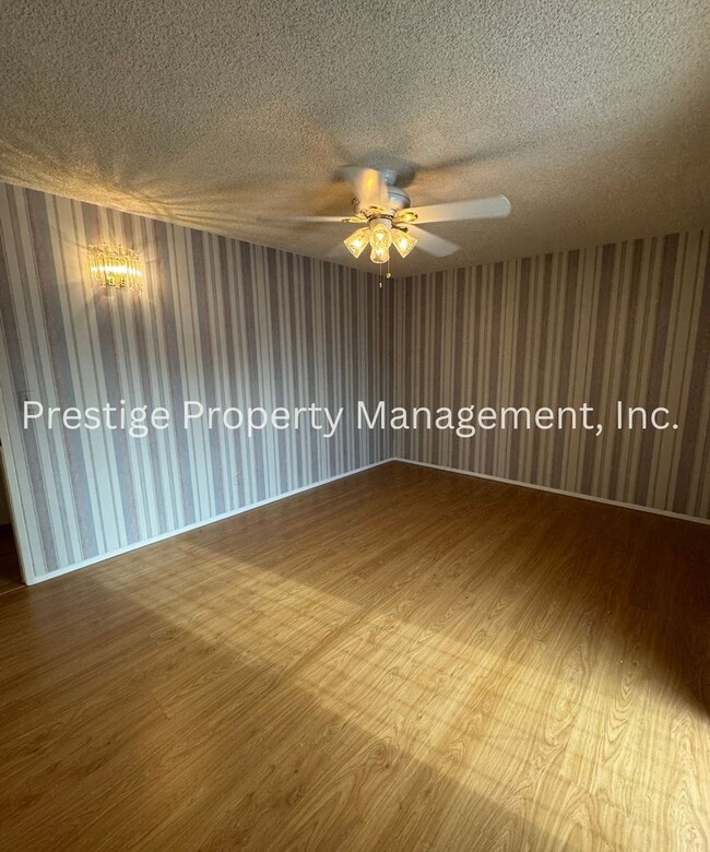 Photo - This 3/2 East Side Home Has It All AND more!