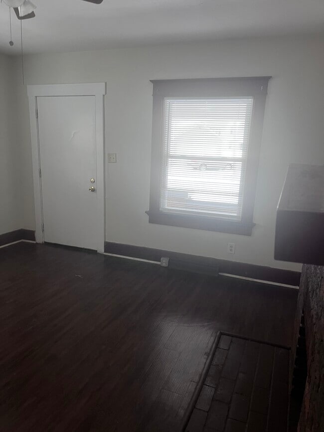 Photo - 2056 Auburn Ave