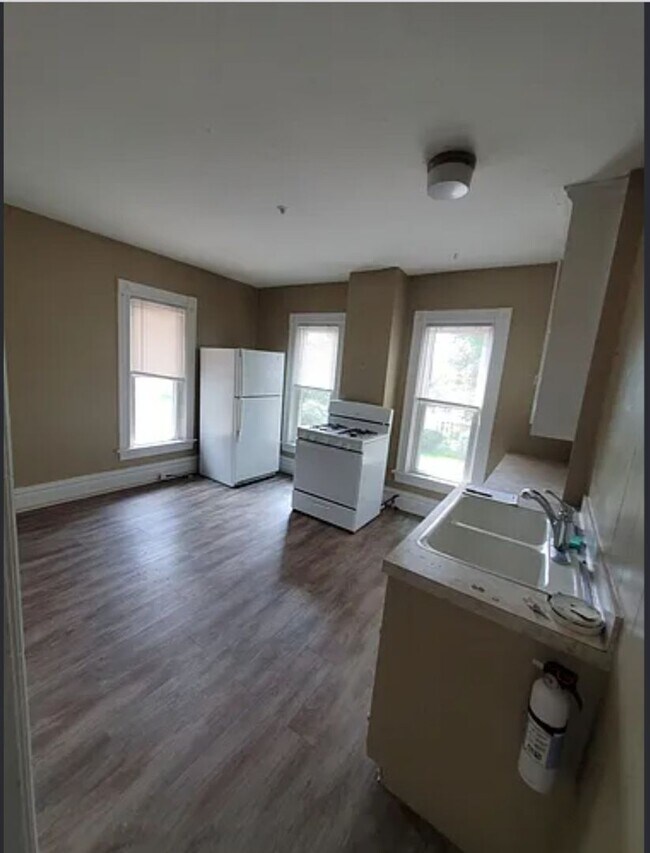 Photo - 101 Dean St NE Unit 101 Dean #2