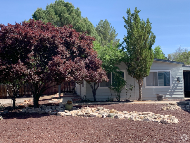 Building Photo - 685 Ocotillo Cir Rental