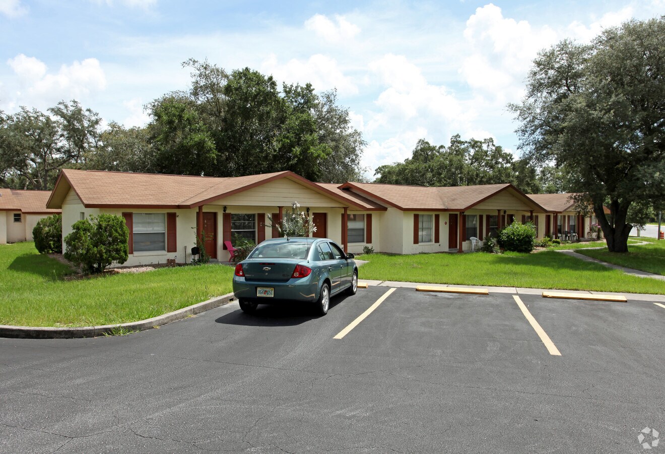 Lake North Apartments - Lake North Apartments