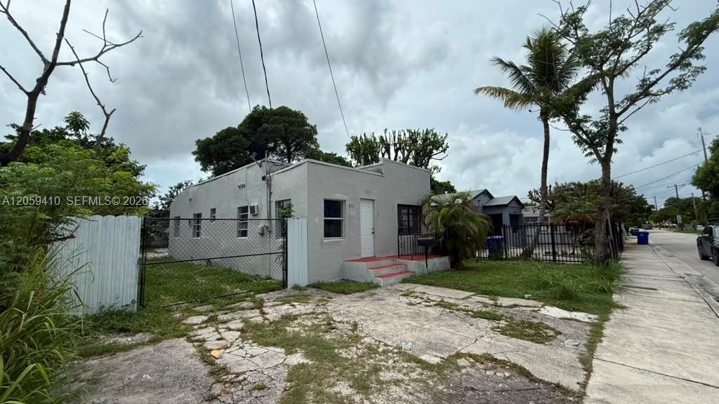 Photo - 836 NW 29th Terrace