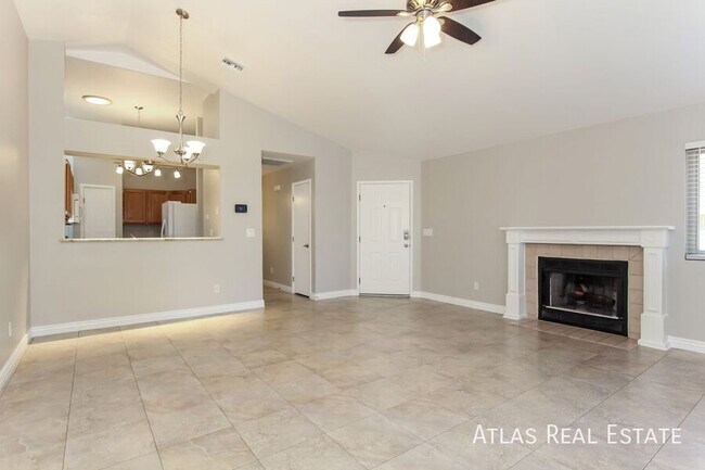 Photo - 1365 N Culpepper Ave