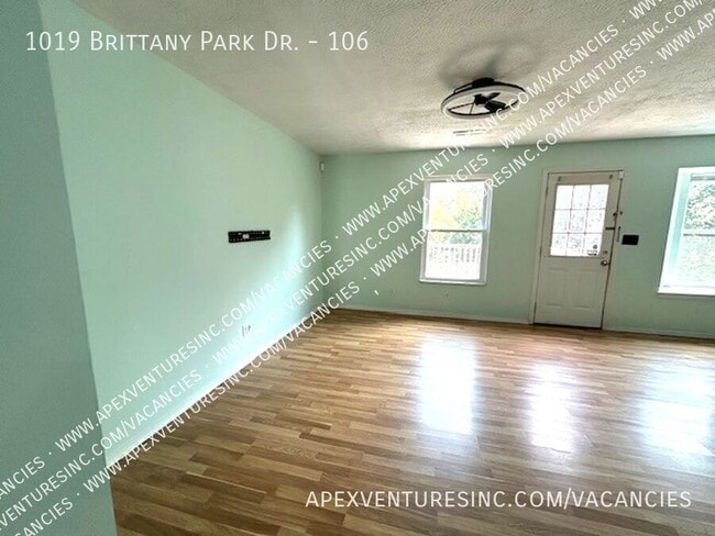 Photo - 1019 Brittany Park Dr