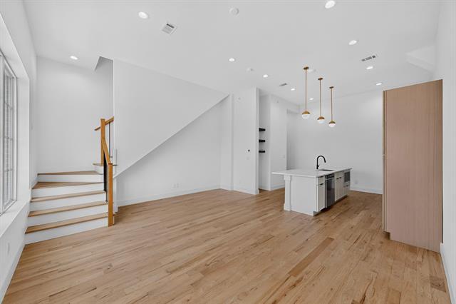 2080 Kelly Ave Unit 103