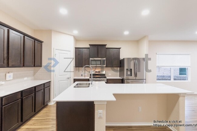 Photo - 1528 Brueggerhoff Rd