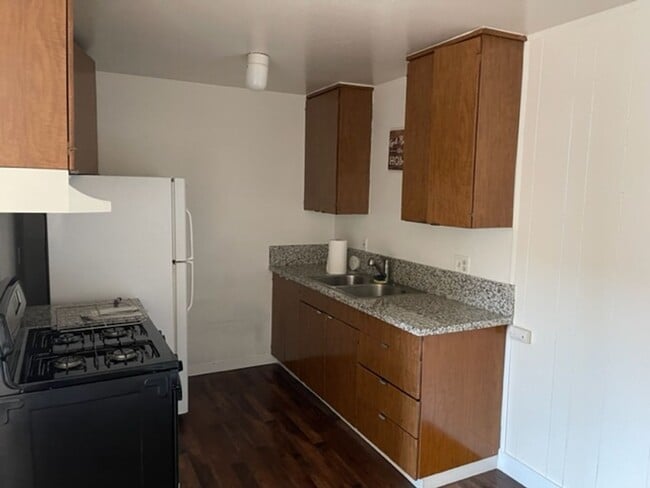 Photo - 3329-3331 Routier Rd Unit 3329