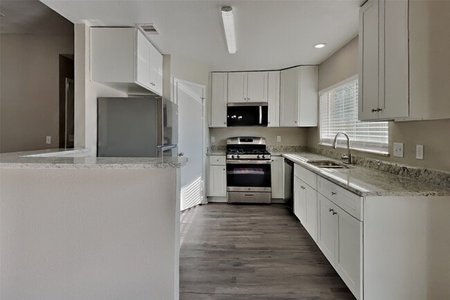 Photo - 5306 Hazel Grove Dr