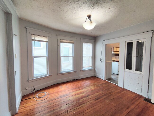 Photo - 1644 Chapel St Unit 1