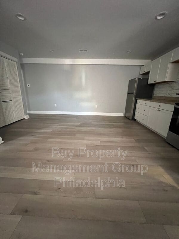 Photo - 5239 Jefferson St Unit 1