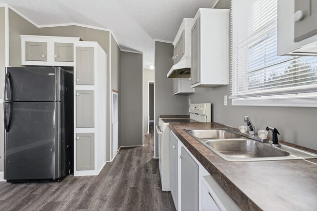 Photo - 2382 Bass Dr