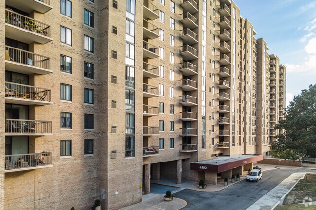 4500 S Four Mile Run Dr - The Brittany