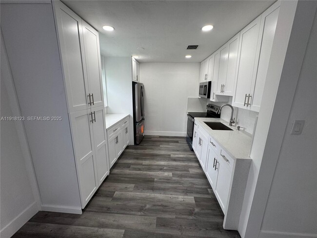 Photo - 5611 SW 38th St