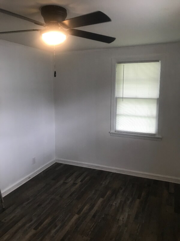 Photo - 1221 Ferndale Ln