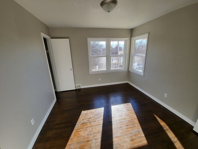 1418 W Waldo Ave
